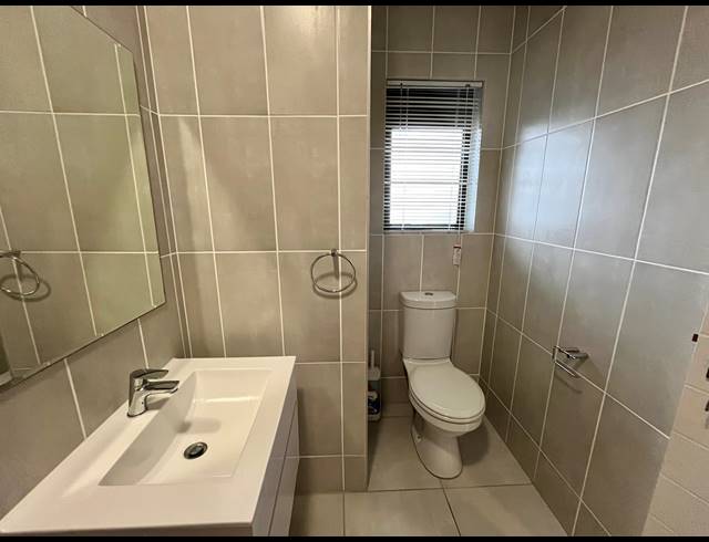 1 BEDROOM APARTMENT TO LET IN BALLITO CENTRAL